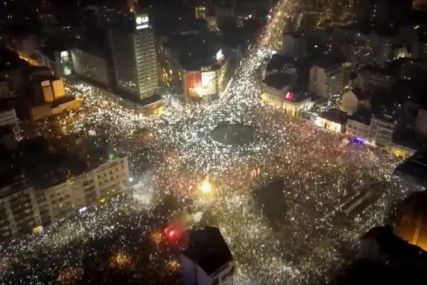Сърбия протест