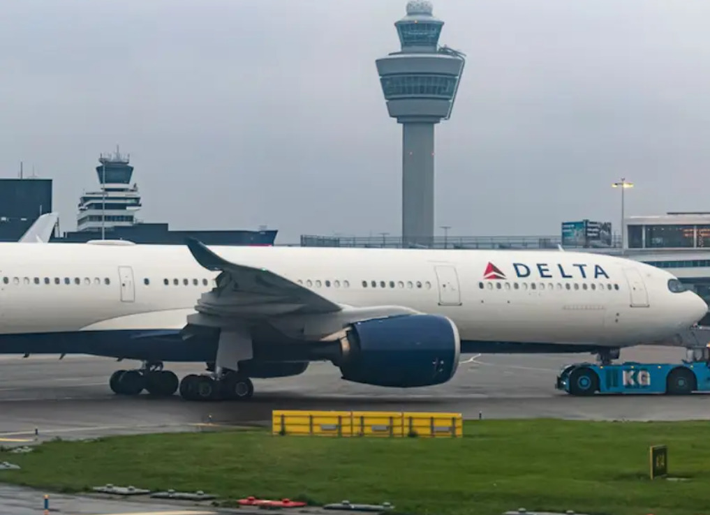 Полет Delta