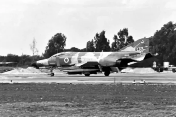 14419671096328 b 960x640 1
