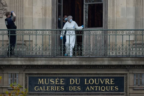 Louvre