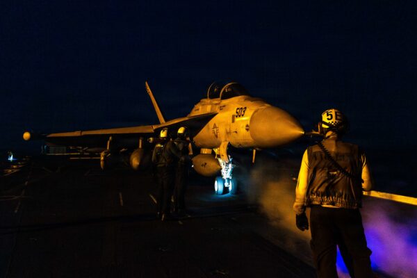 FA 18s 1