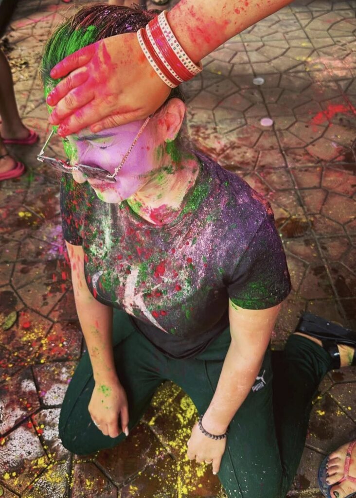 Holi2