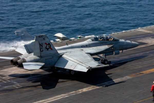 USS Abraham Lincoln 2