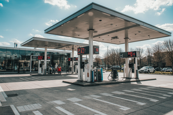 gas and fuel station on modern europe prise jvusprxlyhot3ipjked1 0